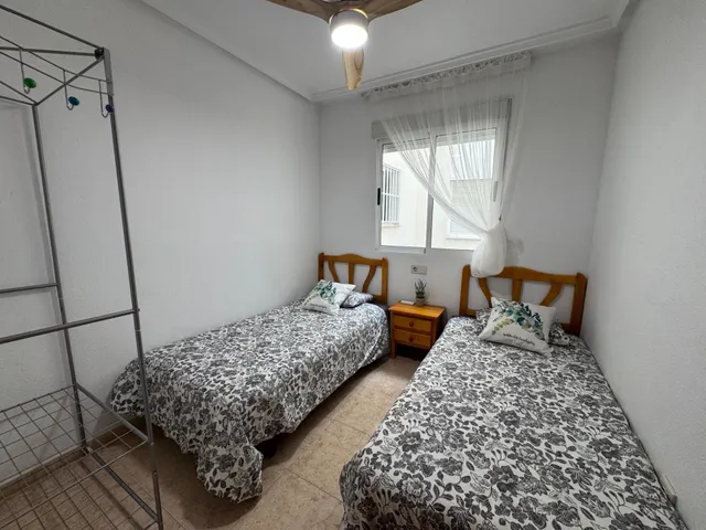 Apartamento con vistas despejadas y piscina — 27