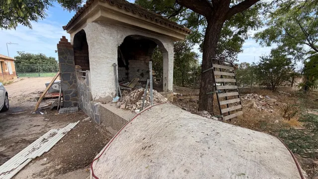 Venta de casa de campo con terreno en Baños y Mendigo. — 21