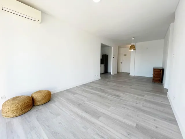 FABULOSO PISO REFORMADO CON 3 DORMITORIOS EN BENALMADENA COSTA — 10