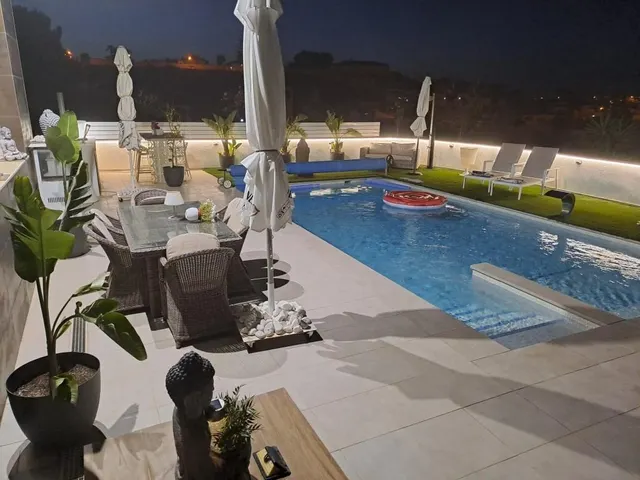 Hermosa villa con dos apartamentos separados y un estudo — 21