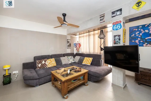 Piso Reformado en Zona Comercial y Universitaria de Granada - €330,000 — 4