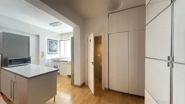 Piso de 3 dormitorios en alquiler -  barrio san antón — 12