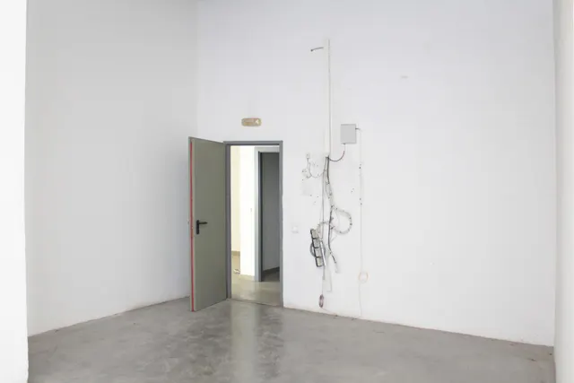 LOCAL 268 m2 en SEVILLA ESTE. Ideal para:  GIMNACIO, CENTRO MÉDICO, OCIO, CERVECERÍA, BAR DE COPAS, Etc — 12
