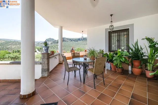 Casa con terreno ubicada en plena naturaleza, a tan solo 2km - foto 3