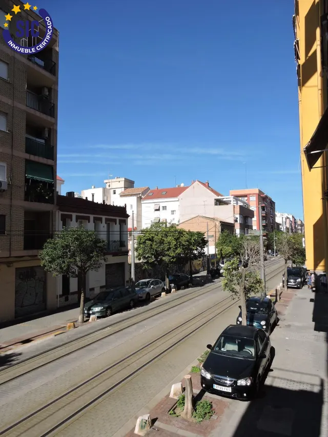 Piso en venta en Benicalap de 3 habitaciones, con terraza y balcón — 6