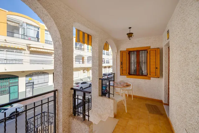 Bungalow de 3 dormitorios con piscina comunitaria en la playa de Los Locos — 34