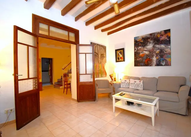 Casa de pueblo cerca del Passeig de Sa Riba en Muro - foto 4