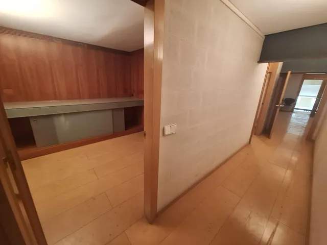 Oportunitat d’Inversió a Santa Margarida de Montbui: Ampli Local Comercial — 19