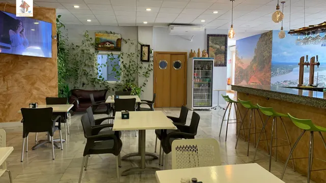 ALQUILER CON TRASPASO DE RESTAURANTE CON GRAN TERRAZA - VALLEGRANDE - SESEÑA — 6