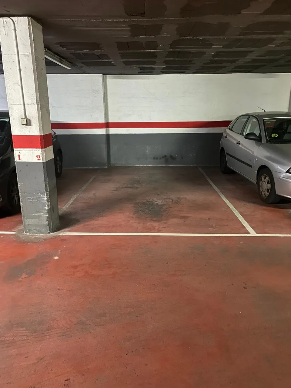 plaza de parking grande