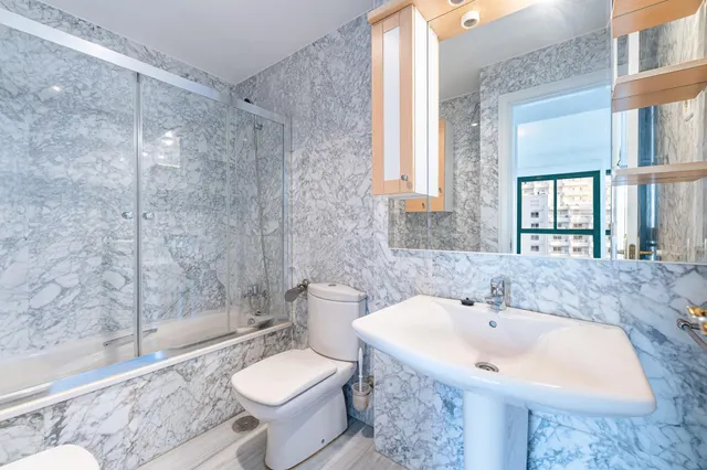 Exclusiva vivienda en primera línea de playa en el bajondillo – Torremolinos — 26
