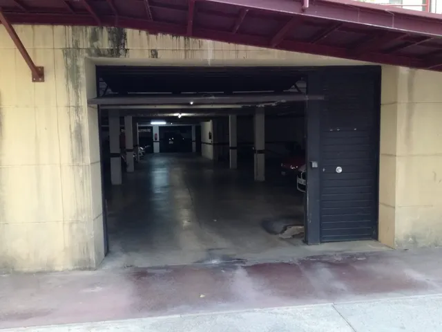 Parking en venta a Palau — 6