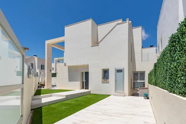 Villa 3 habitaciones 149m² en venta - Lomas de Cabo Roig - foto 2
