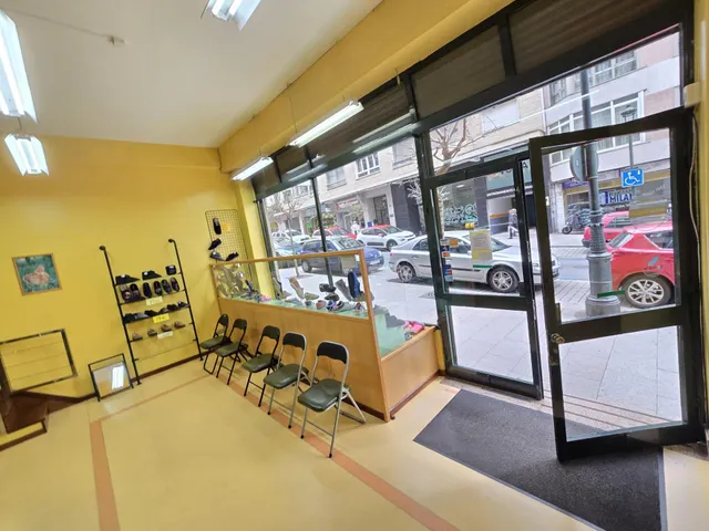 IDEAL INVERSORES. LOCAL COMERCIAL ALQUILADO EN BUENA ZONA COMERCIAL — 3