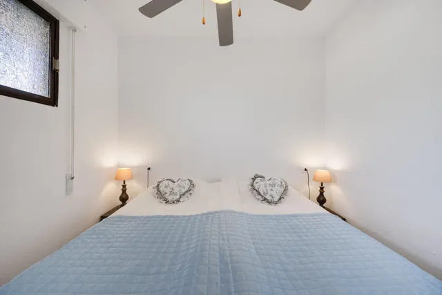 VISTAS AL MAR! PISO DE 2 DORMITORIOS EN TORREVIEJA , TOTALMENTE REFORMADO — 21
