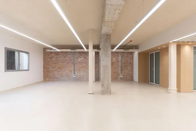 Oficina 271m² en alquiler - Eixample — 6