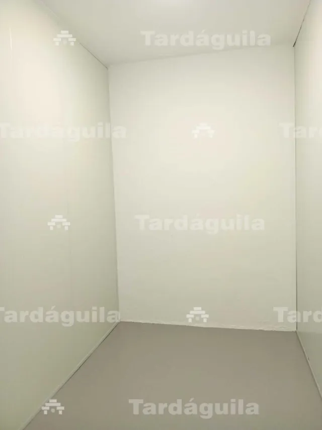 TRASTEROS EN ALQUILER EN CALLE CANDELARIO JUNTO AVENIDA VILLAMAYOR Y ESTACIÓN DE AUTOBUSES — 8