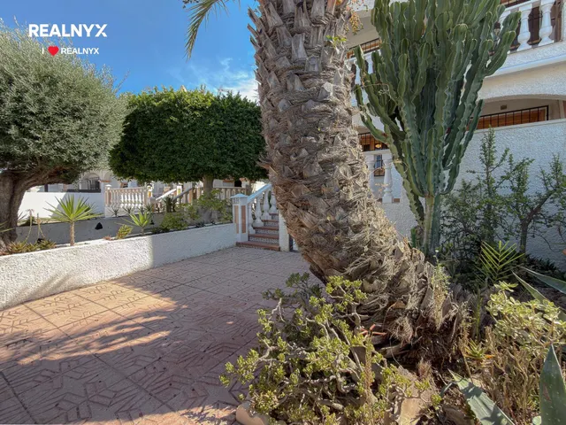 Novedad! Espectacular Bungalow con enorme terraza y ubicación privilegiada + Piscina comunitaria con zonas ajardinadas — 3
