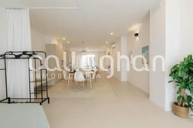 Increíble piso reformado En Corts - foto 3