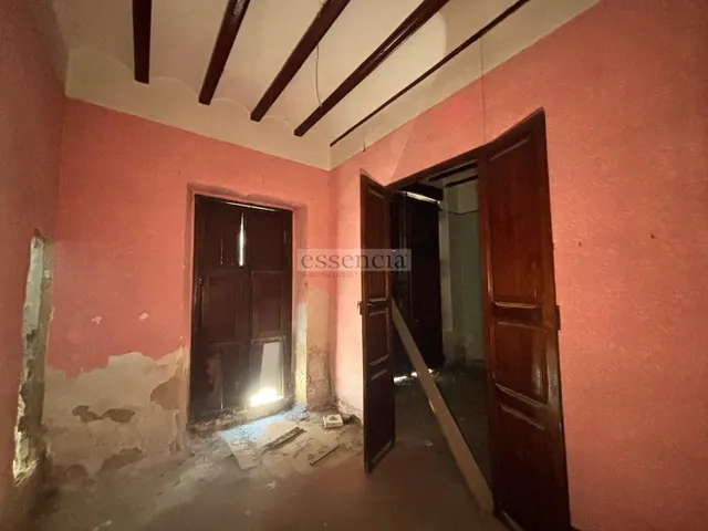 Casa en Almoines a reformar a su gusto en parcela de 242 m2 , en chaflán con patio. — 25