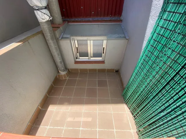 ¡AMPLIA VIVIENDA CON TERRAZA EN LA ZONA ALTA DE LA POBLACIÓN! — 42