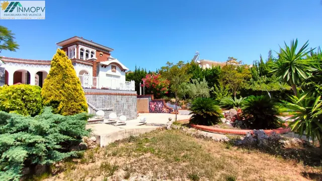 CHALET DE 280 M2 CON 1.600 M2 DE PARCELA, PISCINA Y 3 SUITES EN LA CLOSA – VINARÒS — 2