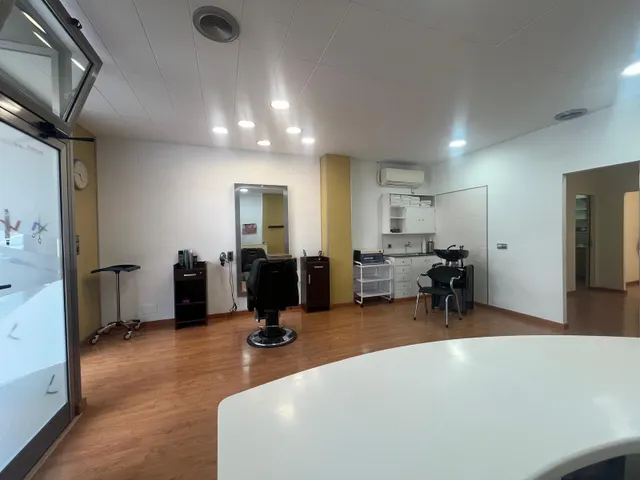 LOCAL DIÁFANO DE 60 M2 EN ZONA SETCAMINS — 3