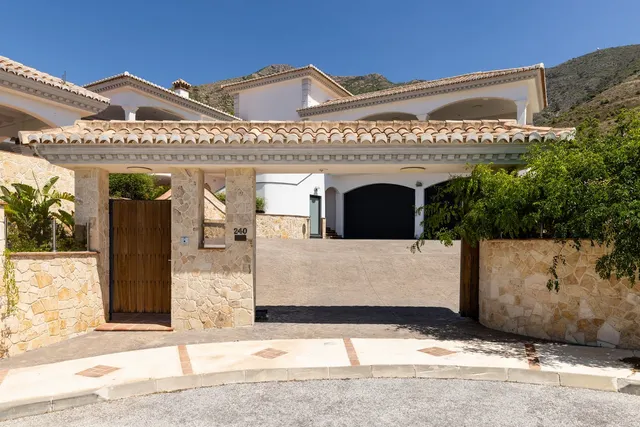 Chalet 4 habitaciones 600m² en venta - Riviera del sol — 43