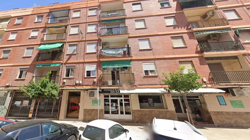 VENTA DE PISO + ALMACEN EN SAGUNTO ( VALENCIA )