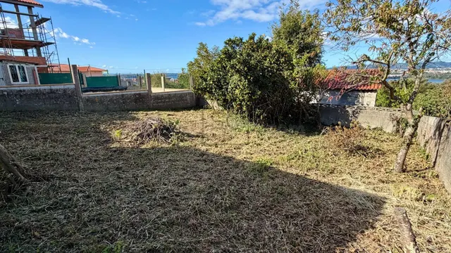 Casa adosada, para reformar en Neda. — 3