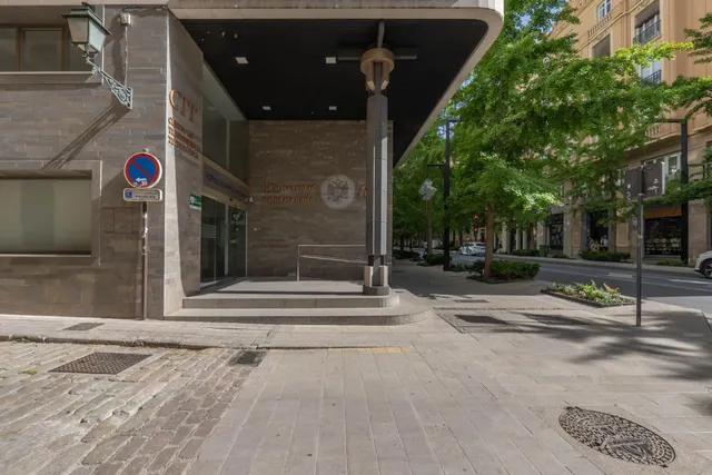 Oportunidad de Inversión: Plazas de Garaje en Gran Vía desde 24.900€. — 30