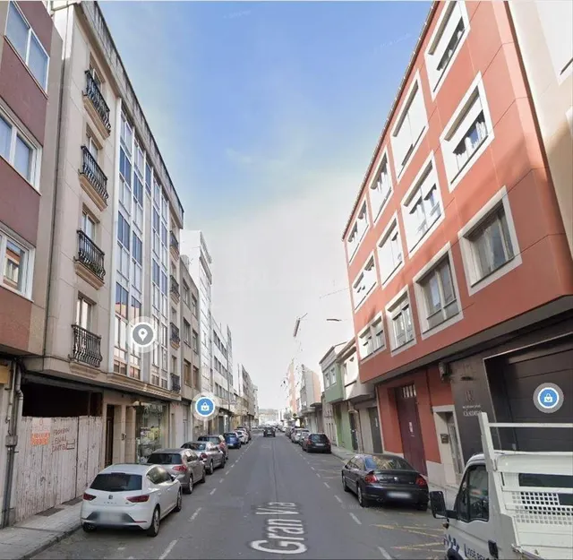Se vende residencial con garaje OKUPA en Calle Ru Gran Vía e - foto 3