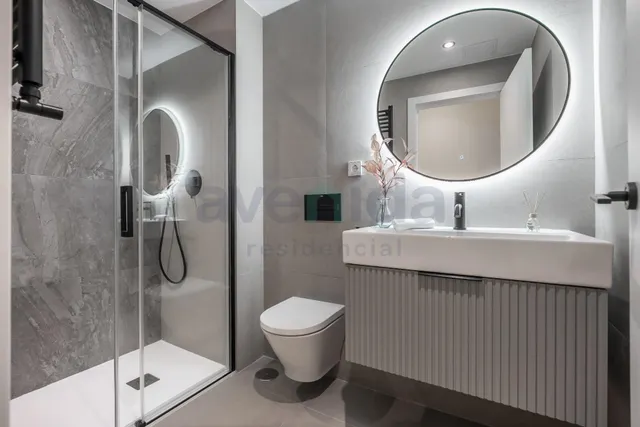 Exclusiva vivienda exterior en tercera planta — 38
