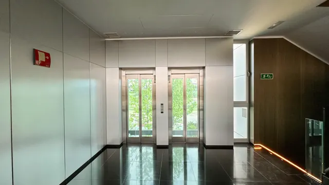Oficina 1700m² en alquiler - Villaviciosa de Odón — 41