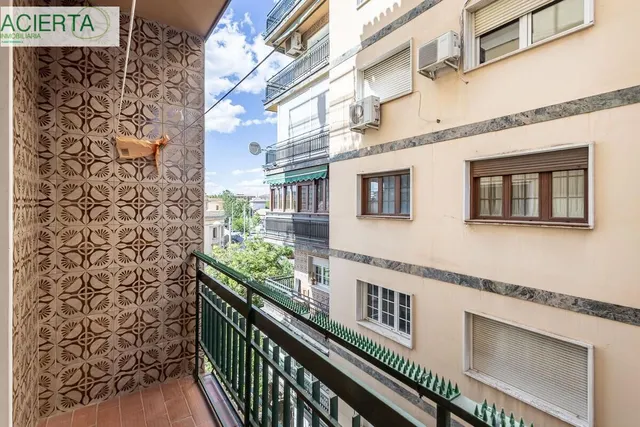 Piso señorial de 182 m2 en Avenida Madrid: amplitud, luz y posibilidades infinitas con garaje opcional. — 30