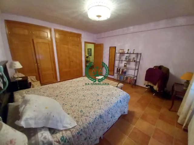 SE VENDE CHALET INDEPENDIENTE EN VENTURADA (SIERRA NORTE)  . JARDIN Y TERRAZA — 25