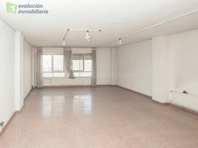 OFICINA CENTRICA EN BURGOS - foto 5