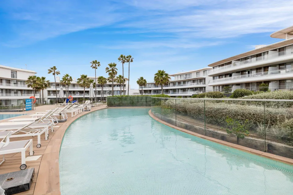 APARTAMENTO DE LUJO EN PRIMERA LÍNEA DE PLAYA