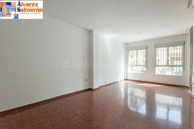 ADOSADO EN HUETOR VEGA - foto 4
