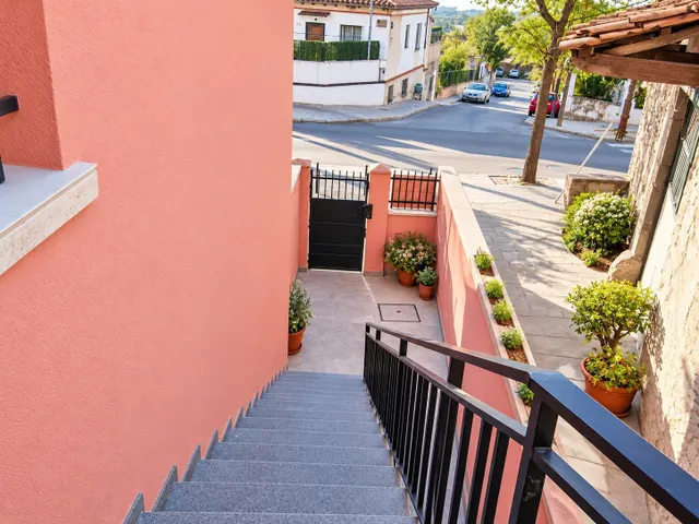 Piso luminoso de 3 habitaciones en Singuerlín, Santa Coloma de Gramenet — 9