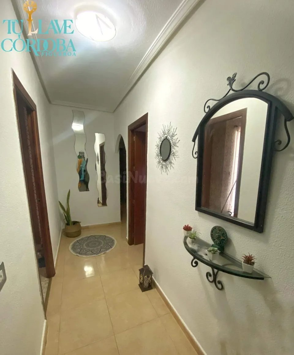 PISO CON TERRAZA Y ASCENSOR JUNTO A estaciones