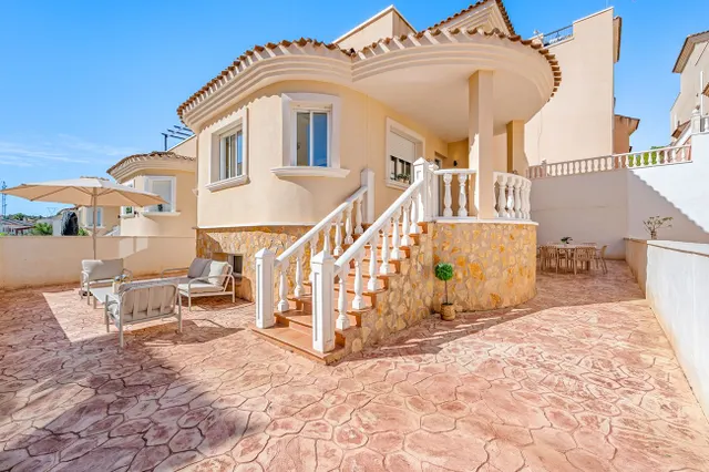 Casa 3 habitaciones en venta - Pueblo — 30