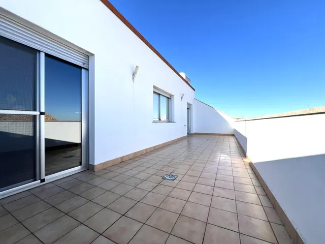 UNIFAMILIAR DE  DISEÑO EN VILLANUEVA DE LA SERENA — 38