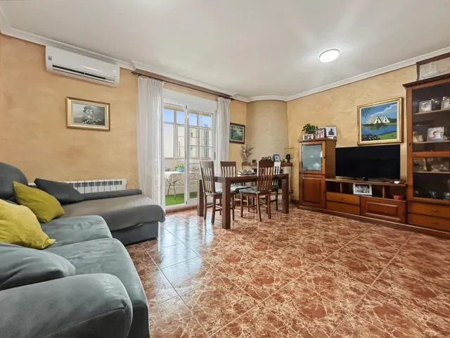 Ático con terraza, orientación sur y vistas laterales al mar - foto 4