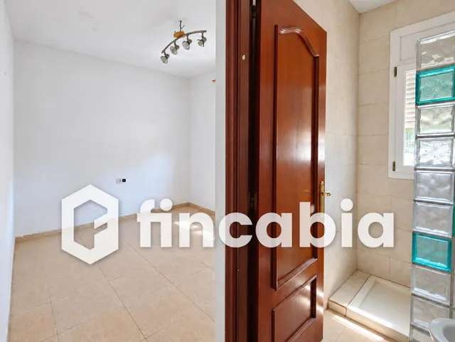 Casa independiente para reformar con jardín y garaje en Maçanet de la Selva — 49