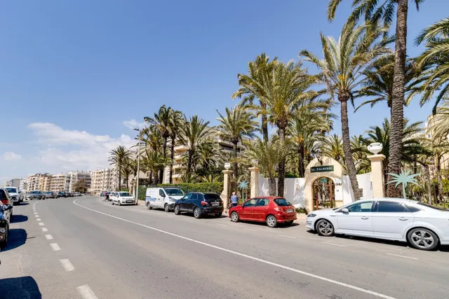 Apartamento de dos dormitorios, en primera línea, con fantásticas vistas al mar — 36