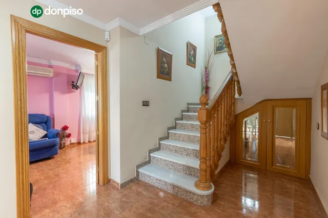 Casa independiente a 5 minutos de Granada en buen estado para entrar a vivir — 27