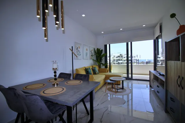 Apartamento con vistas al mar 500 m de la playa — 8