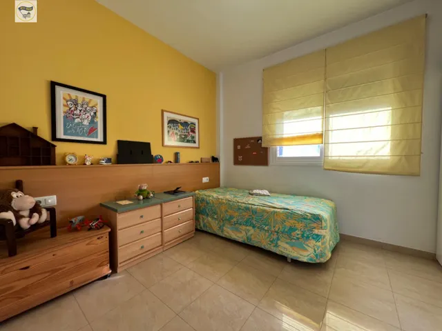 ESPECTACULAR CASA CON PISCINA — 8
