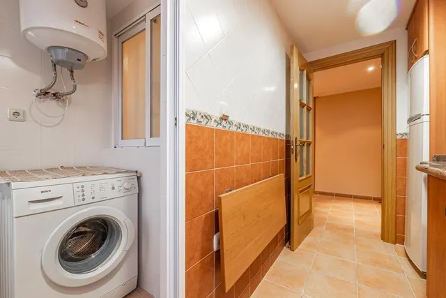 Piso en el centro de Granada, totalmente reformado con dos grandes dormitorios y un baño — 14